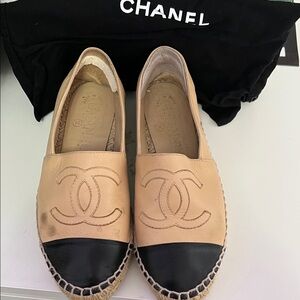 CHANEL Two-Tone Beige and Black Espadrilles